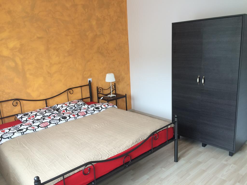 Apartament Holiday Buşteni Habitación foto
