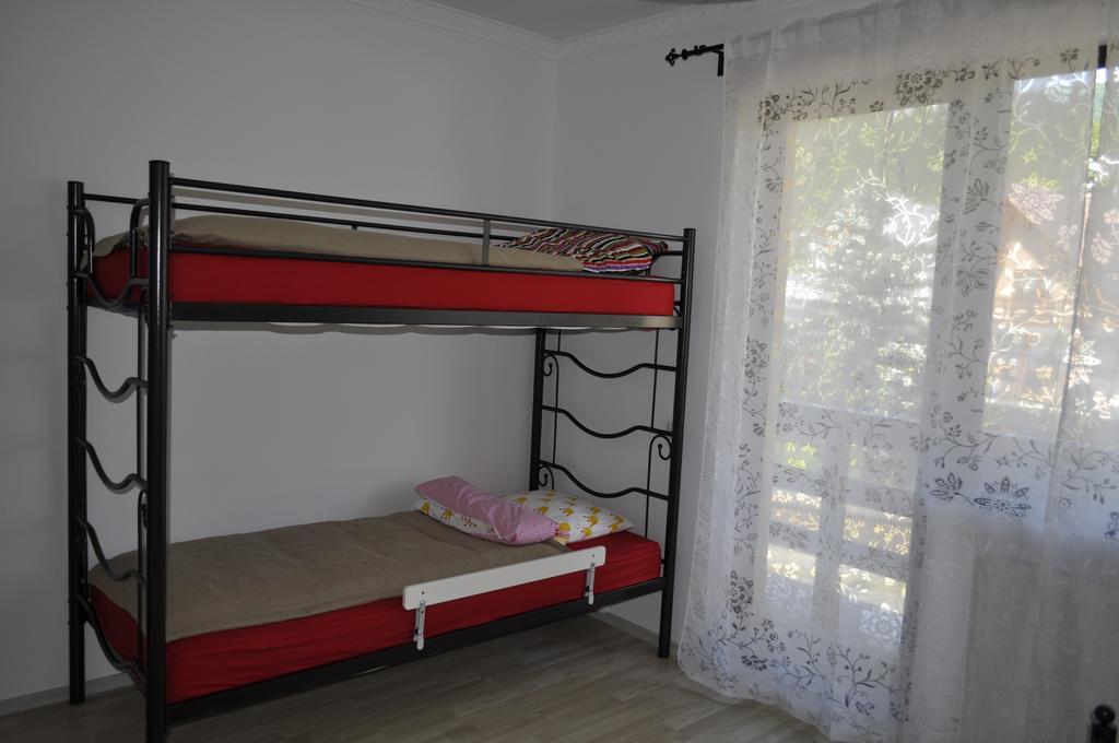 Apartament Holiday Buşteni Habitación foto